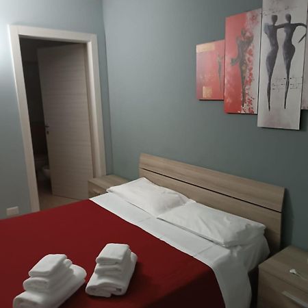 Hotel Ded 1 Checkin A Richiesta Parma Ngoại thất bức ảnh